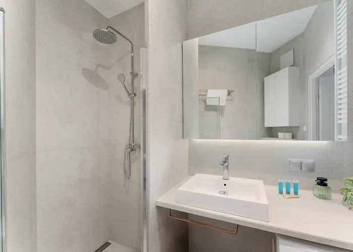 Cracow Novum #533 By Bookinghost קרקוב